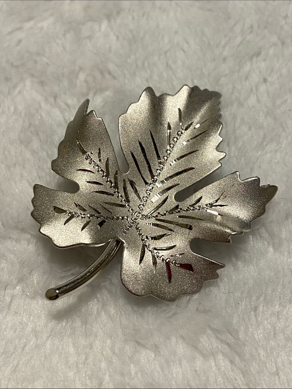 Vintage 12k gold filled Silver-Tone Leaf Brooch Pin